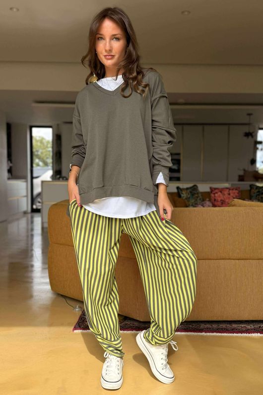 The Sunday Morning V Slouch Sweatshirt Khaki